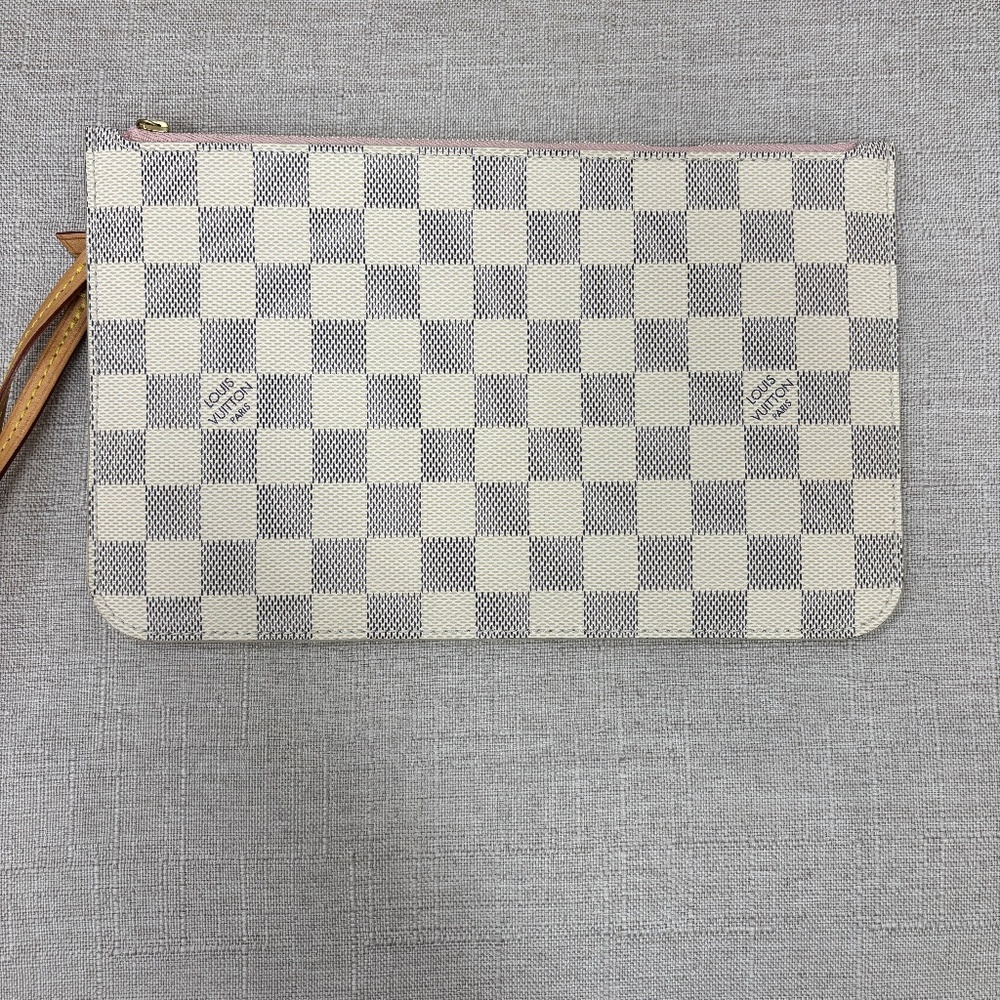 Damier Azur pouch